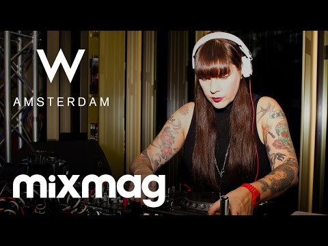 Youtube: MISS KITTIN 4/4 set at W Amsterdam