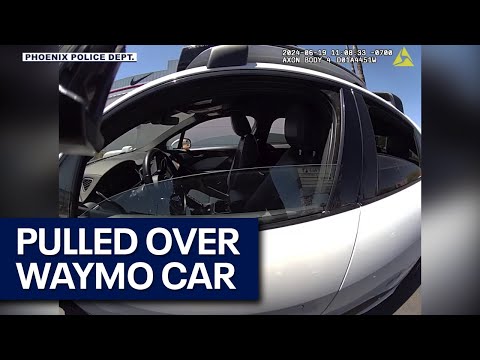 Youtube: Driverless Waymo pulled over by Phoenix Police