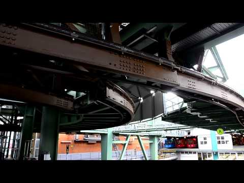 Youtube: Schwebebahn Wuppertal: Stellen der Weiche (1/3)