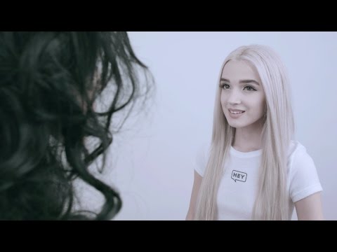 Youtube: Charlotte Interviews Poppy