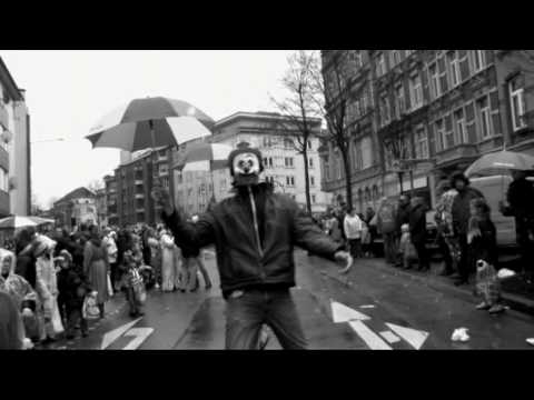 Youtube: Koljah & Danger Dan - Traurige Clowns (Antilopen Gang)