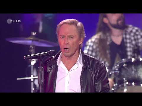 Youtube: Peter Kraus - Medley - Das große Sommer Hit Festival - (ZDF 12.11.2017)
