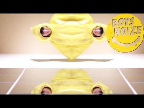 Youtube: BOYS NOIZE - Frau (Official Video)