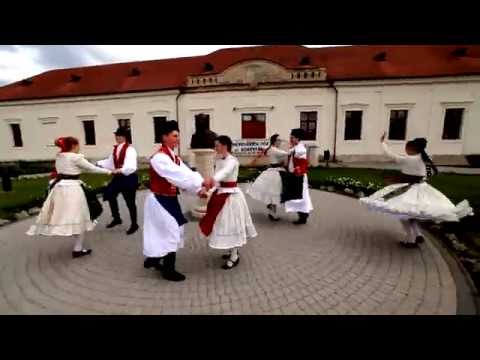 Youtube: Motiva zenekar - Tánc - ének: Kovács Nóri