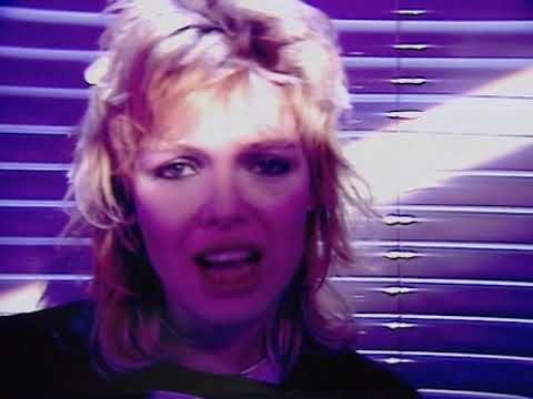 Youtube: Kim Wilde - Kids in America (Official Music Video)