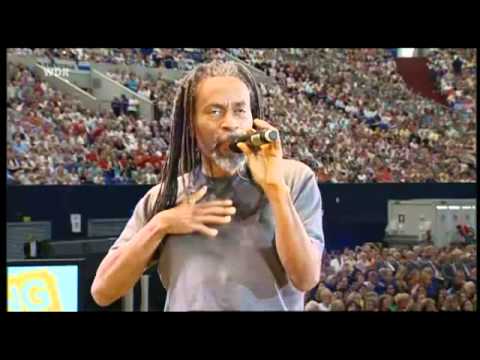 Youtube: Sing! Day of song - Bobby McFerrin - Improvisation