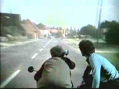 Youtube: Am laufenden Band - Oma faehrt Motorrad