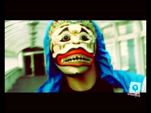 Youtube: Morlockk Dilemma - Portwein feat. Hiob, R.U.F.F.K.I.D.D & JAW (Circus Maximus)