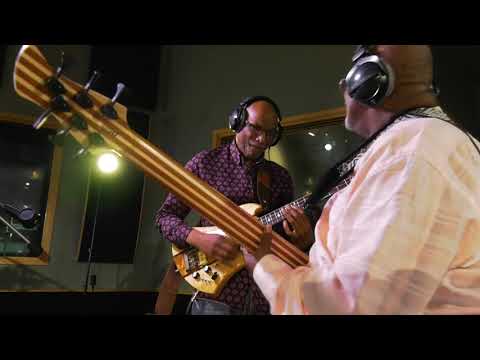 Youtube: The Bass Walk: Abraham Laboriel