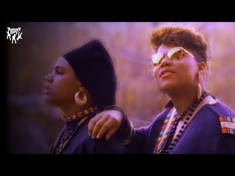 Youtube: Queen Latifah - Ladies First (feat. Monie Love) [Music Video]