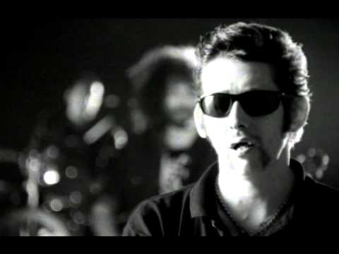 Youtube: Shane MacGowan - The Song With No Name
