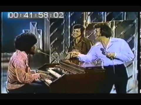 Youtube: Billy Preston, Tom Jones & Engelbert Humperdinck - Games People Play LIVE