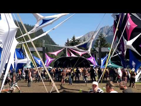 Youtube: Summer never Ends Festival 2011