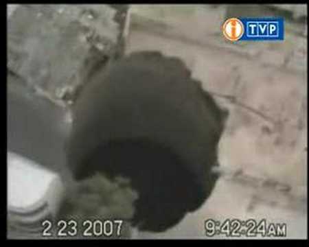 Youtube: underground ufo tunel in guatemala ?