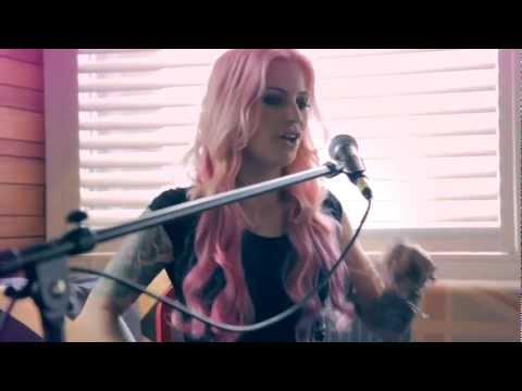 Youtube: GIN WIGMORE "Man LIke That" (acoustic) - BPMTV Performance