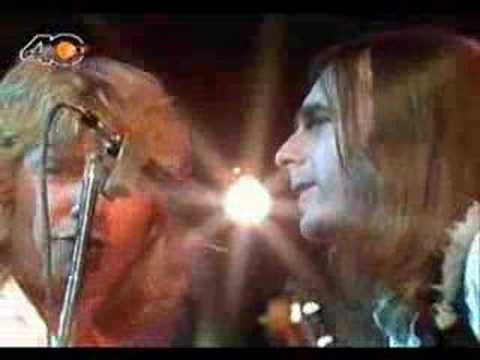 Youtube: Status Quo - Rockin' All Over the World (kultnacht - 1977)