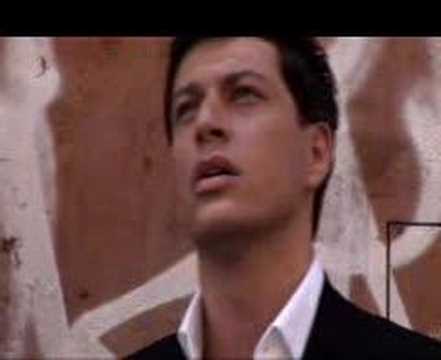 Youtube: Patrizio Buanne - 'A Man Without Love'