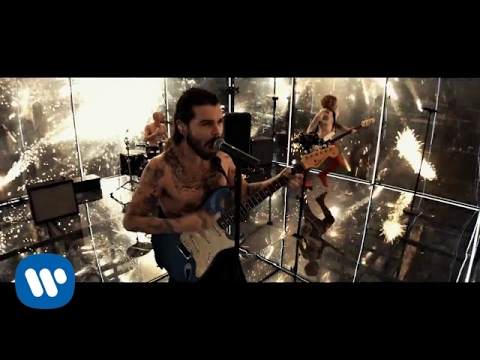 Youtube: Biffy Clyro - Flammable (Official Video)