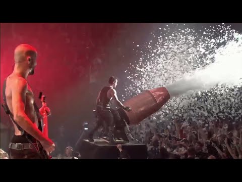 Youtube: Rammstein - Pussy (Live from Madison Square Garden)