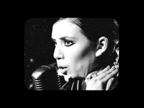 Youtube: Lykke Li - I Follow Rivers (Live on the Moon)