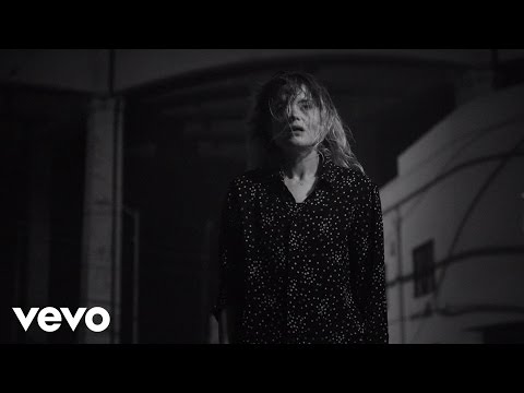 Youtube: The Dead Weather - I Feel Love (Every Million Miles)