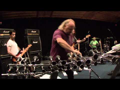 Youtube: Bill Bailey's message to Metallica