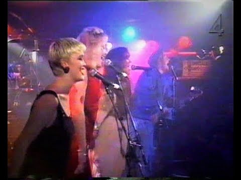 Youtube: The Commitments - Live in Dublin 1991