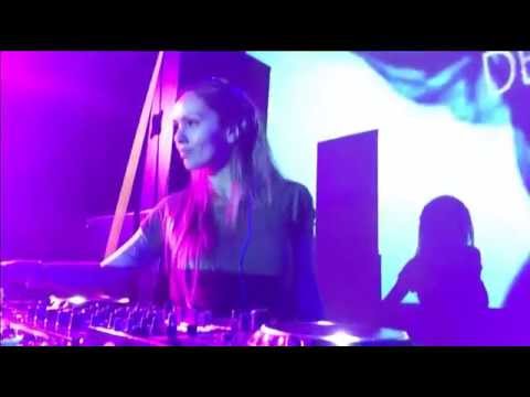 Youtube: Deborah De Luca @ UDA BEACH FESTIVAL - San Sebastian,spain 29.08.2015