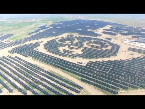 Youtube: China's huge panda-shaped solar farm