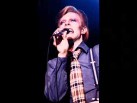 Youtube: David Bowie Sings Soul Can You Hear Me Soul Tour Philly Dogs