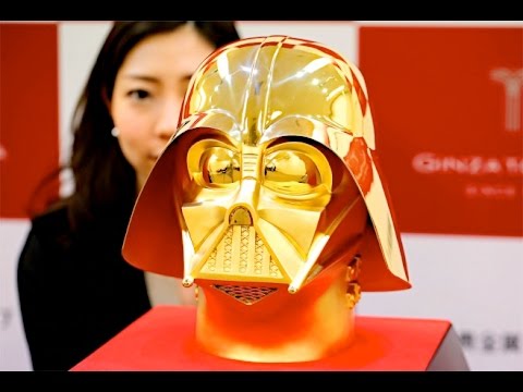 Youtube: 純金製のダース・ベイダーマスク