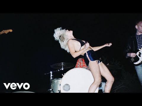 Youtube: Amyl and the Sniffers - Some Mutts (Can't Be Muzzled)