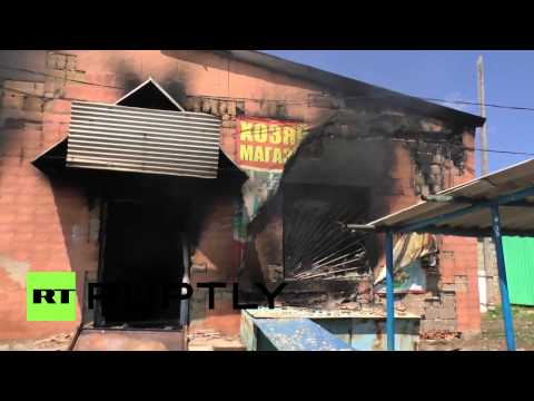 Youtube: Ukraine: Amvrosievka hit by shelling