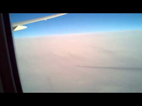 Youtube: Emirates 777 Contrails