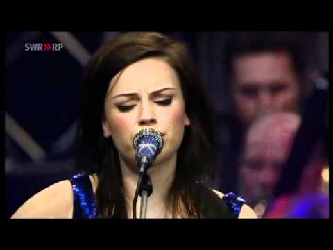 Youtube: Amy MacDonald - Run (Orchestral Version)