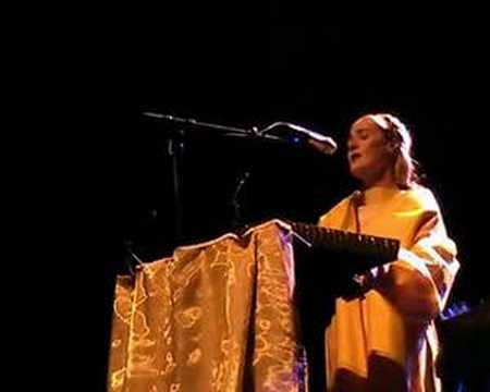 Youtube: Dead Can Dance "Salems lot" live in The Hague 2005