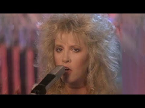 Youtube: Fleetwood Mac - Seven Wonders (Official Music Video)