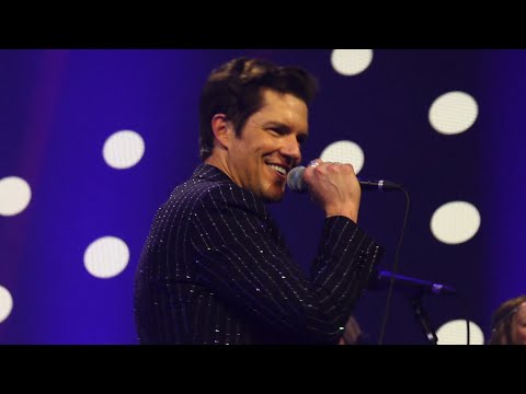 Youtube: The Killers - A Little Respect (Erasure Cover) Night 1 Dublin, Ireland