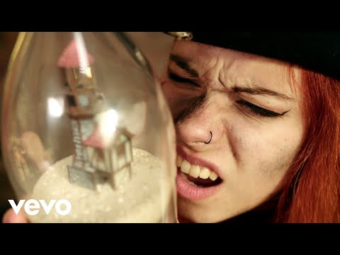 Youtube: Mr. Hurley & Die Pulveraffen - Leuchtturm