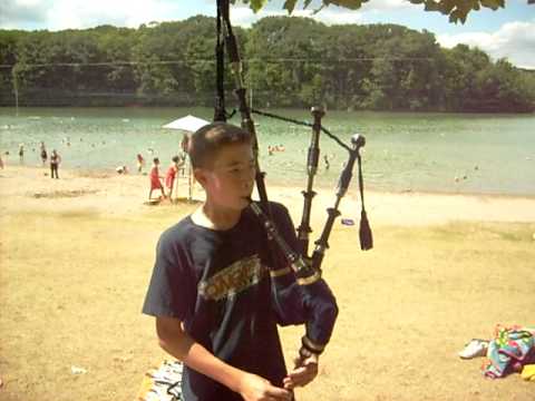 Youtube: Thunderstruck - Bagpipe Style