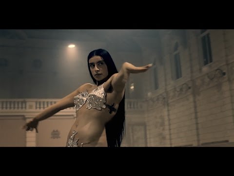 Youtube: SEVDALIZA - HUMAN