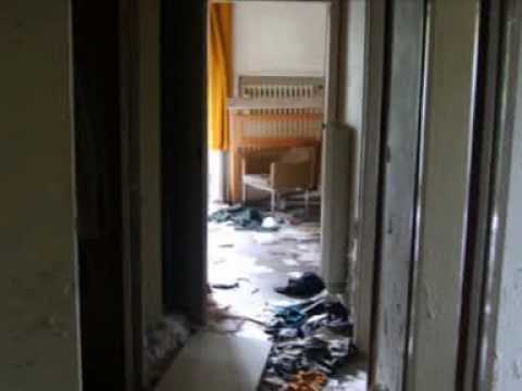 Youtube: Urban Exploration-Abandoned house