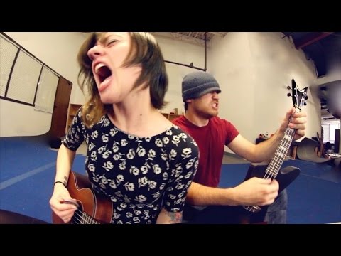 Youtube: Cannibal Corpse - Evidence in the Furnace (Ukulele cover w/ Sarah Longfield)