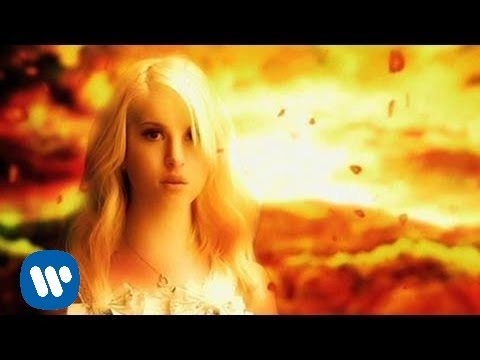 Youtube: Paramore: Brick By Boring Brick [OFFICIAL VIDEO]