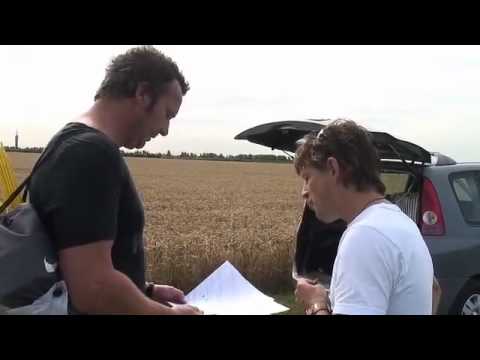 Youtube: Biggest crop circle in the world (1/2)