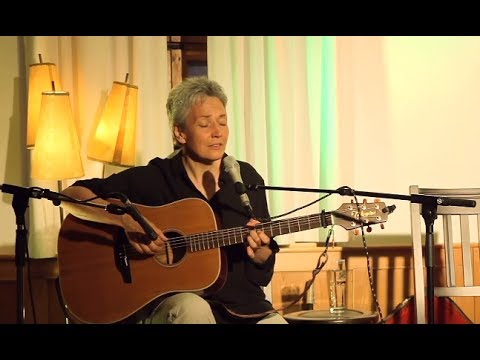 Youtube: Annett Kuhr: "September"