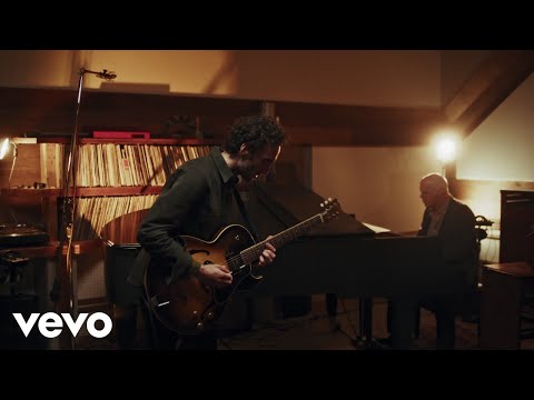 Youtube: Julian Lage - Something More ft. John Medeski, Jorge Roeder, Kenny Wollesen