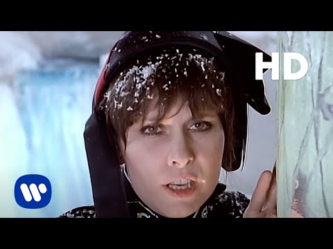 Youtube: Pretenders - 2000 Miles (Official Music Video) [HD]