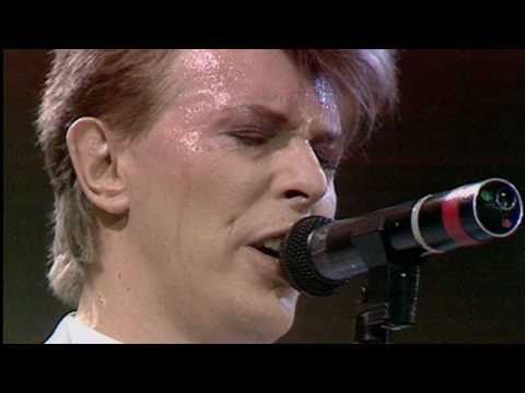 Youtube: David Bowie - Heroes - Live Aid 1985  (HD)