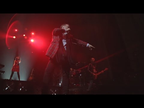 Youtube: Simple Minds - Love Song - Live in Edinburgh - 2015